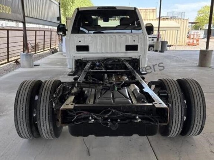 2017-ford-f550-image-6