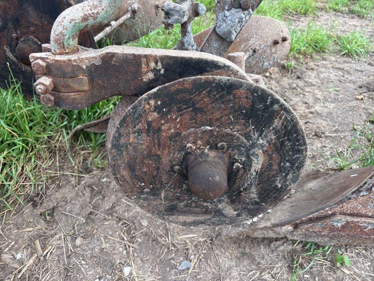 john-deere-14-image-13