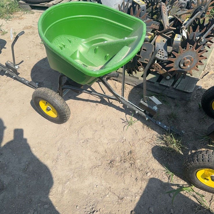 JOHN DEERE 130