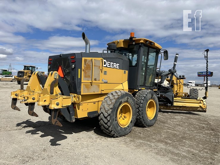 2018-deere-872gp-image-5