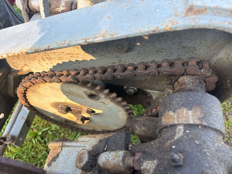 gibson-aeh-garden-tractor-image-20