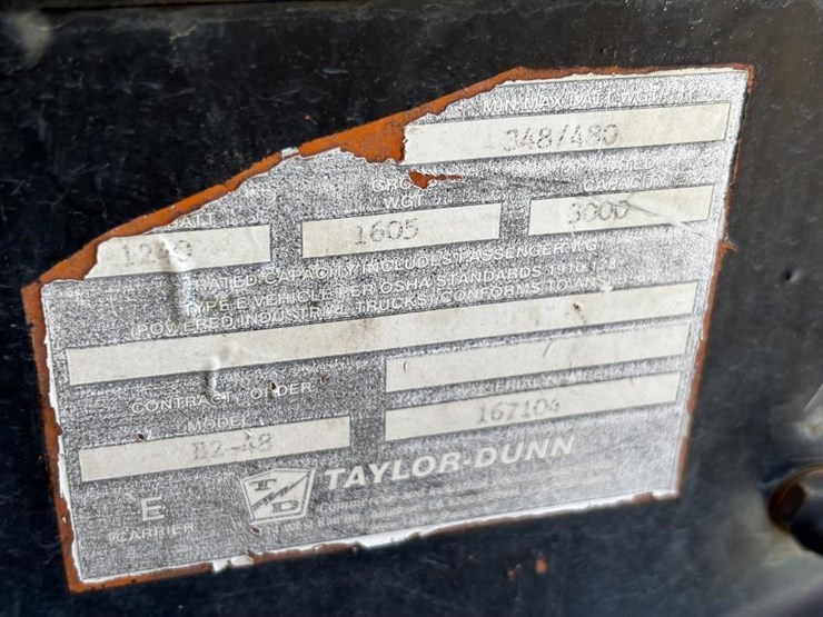 2006-taylor-dunn-b2-48-image-24