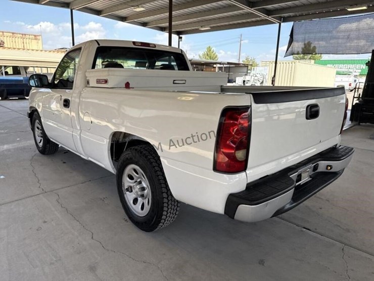 2006-chevrolet-silverado-1500-image-5