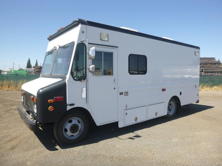 2002-utility-van-image-2