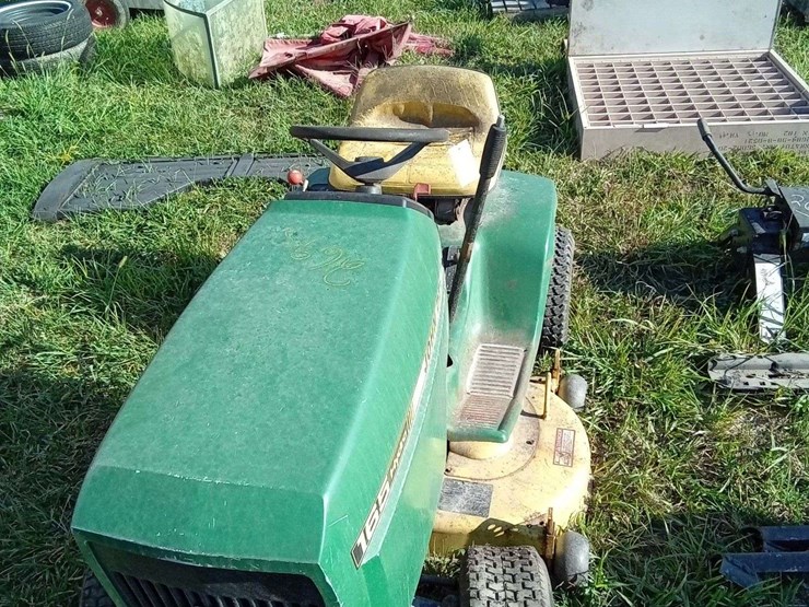 john-deere-165-image-3