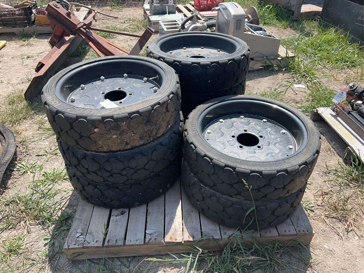 pallet-of-bush-hog-brand-rims-and-tires-(quantity-8-one-money-bid-like-new)-image-2