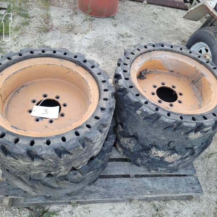 SKID STEER TIRES