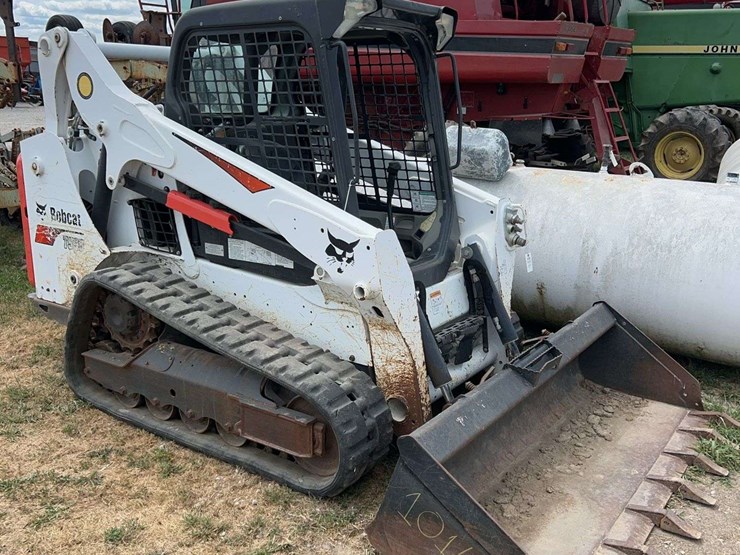 2020-bobcat-t595-image-1