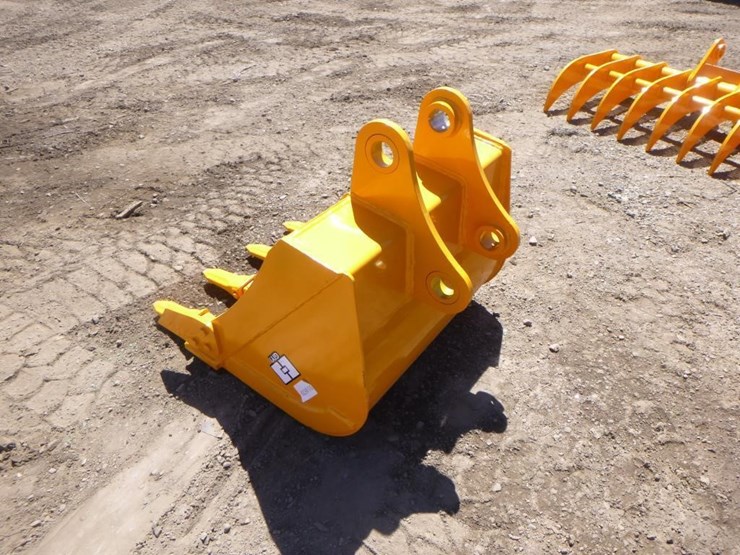 caterpillar-305-image-4