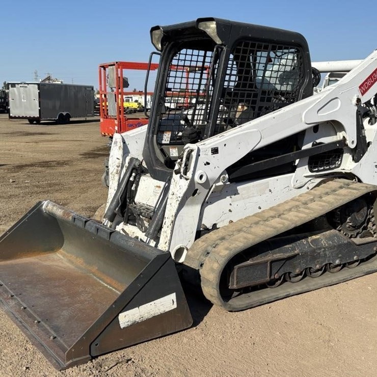 2019 BOBCAT T740