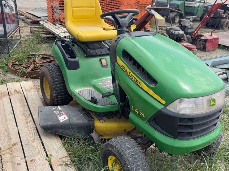 john-deere-la125-image-2