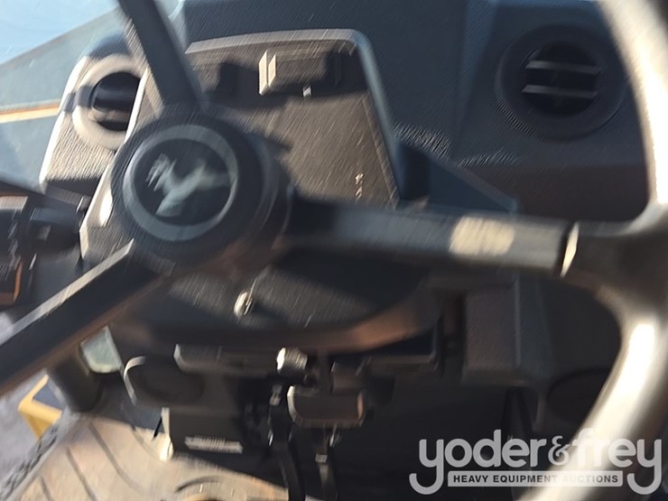 2019-deere-310l-image-86