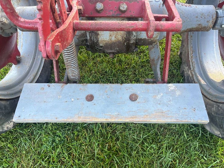 gibson-aeh-garden-tractor-image-58