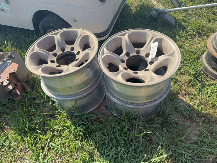 4-aluminum-rims-off-dodge-truck-(8-lug)-image-1