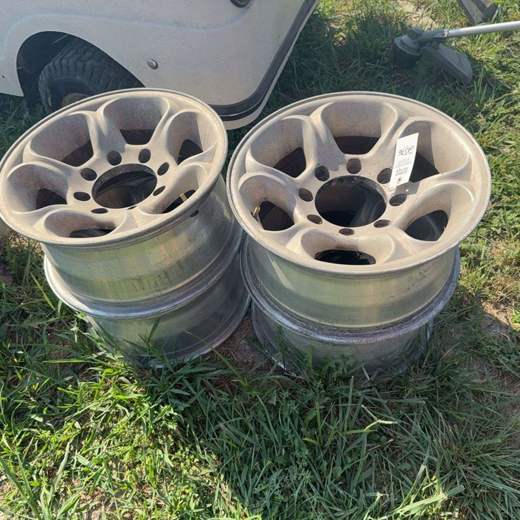 4 aluminum rims off Dodge truck (8 lug)
