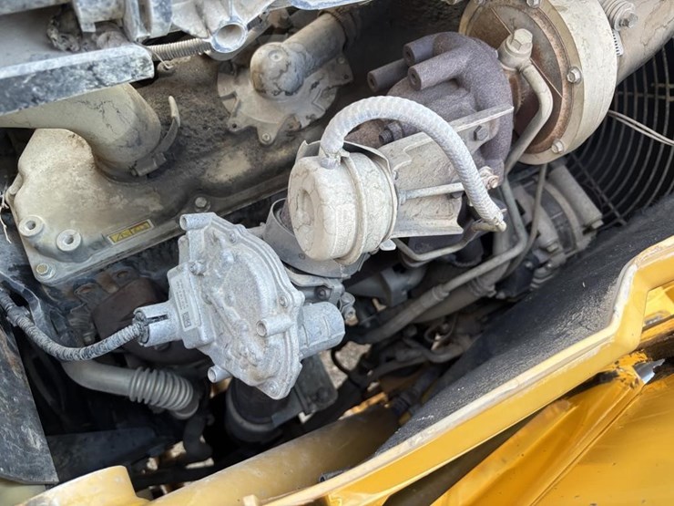 2018-caterpillar-420f2-it-image-62
