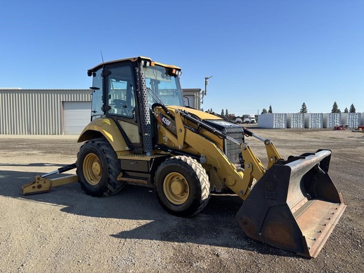 2018-caterpillar-420f2-it-image-2