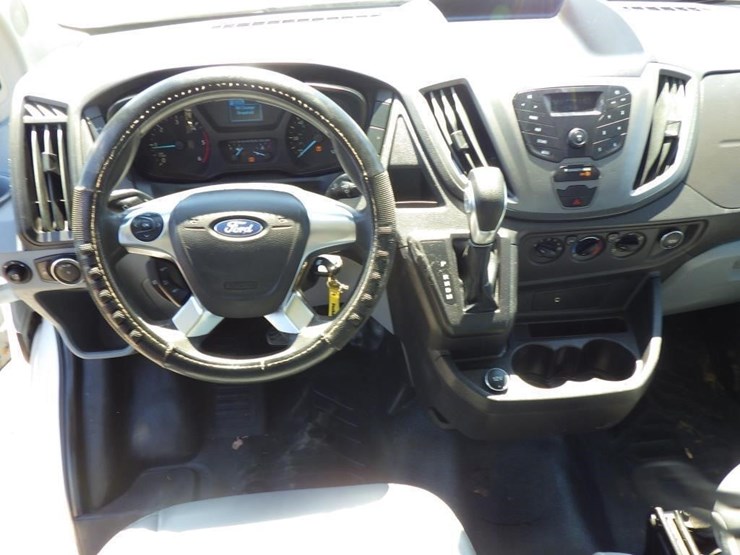 2017-ford-transit-image-9