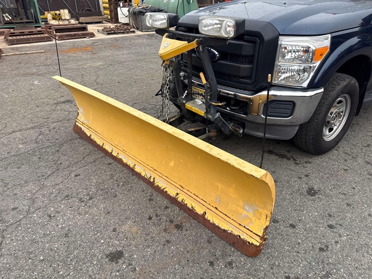 2015-ford-f350-xl-image-9
