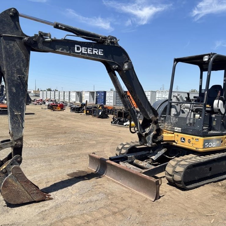 2016 DEERE 50G