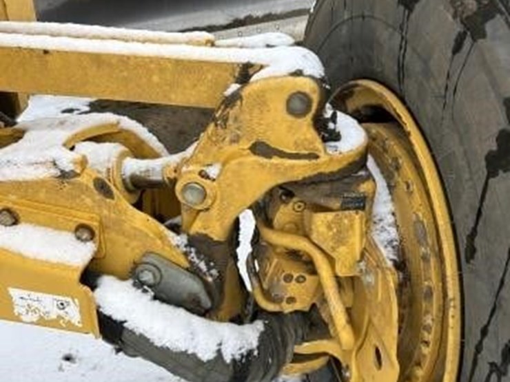 2018-deere-872gp-image-20