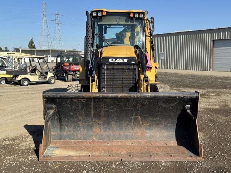 2018-caterpillar-420f2-it-image-6