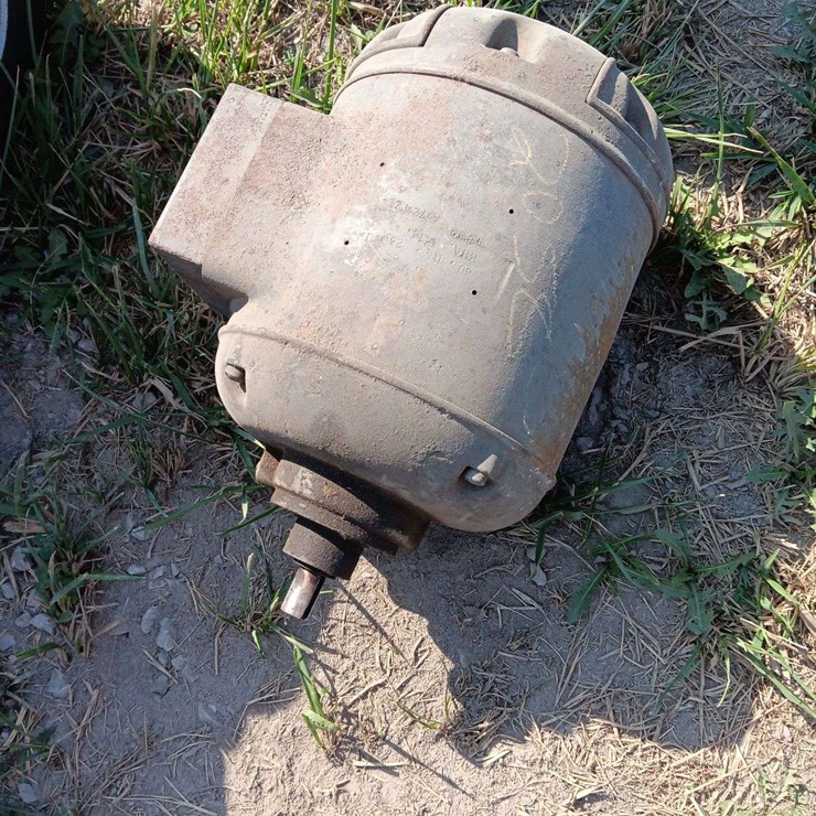 Hobart bandsaw motor needs repaired