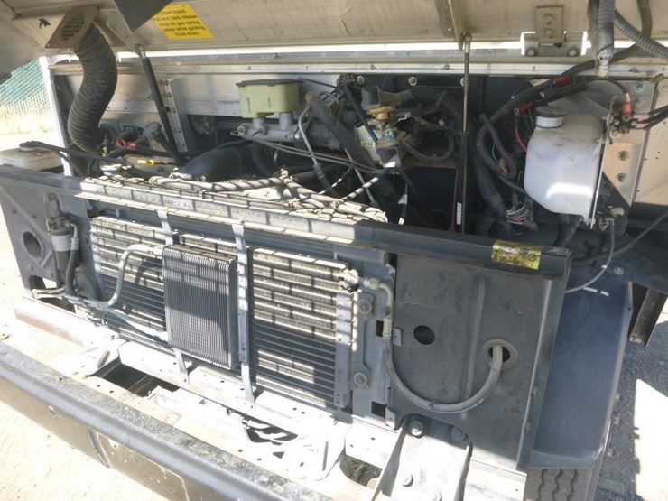2002-utility-van-image-25