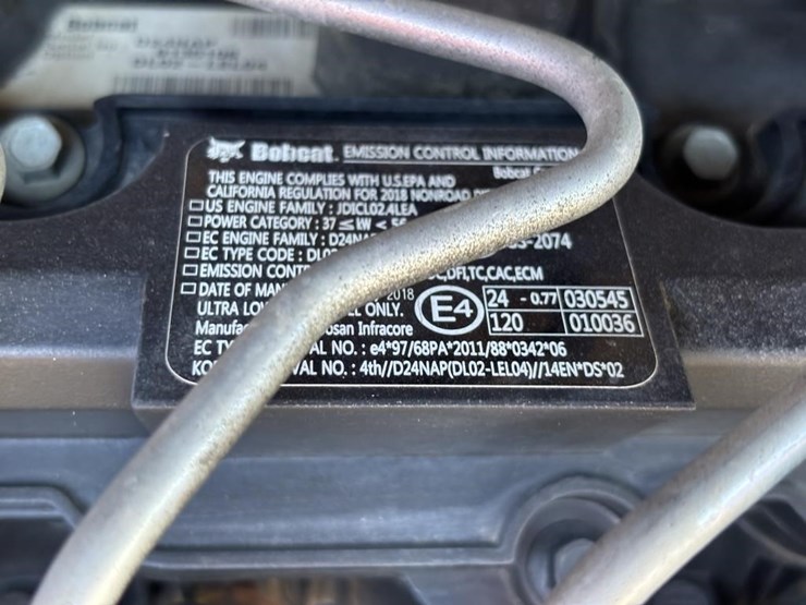 2018-bobcat-t450-image-38