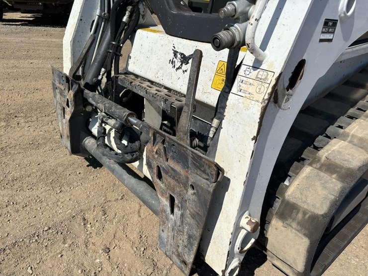 2022-bobcat-t450-image-9