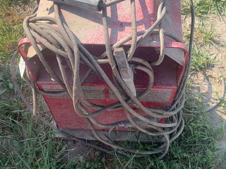 lincoln-welder,-needs-work-image-2