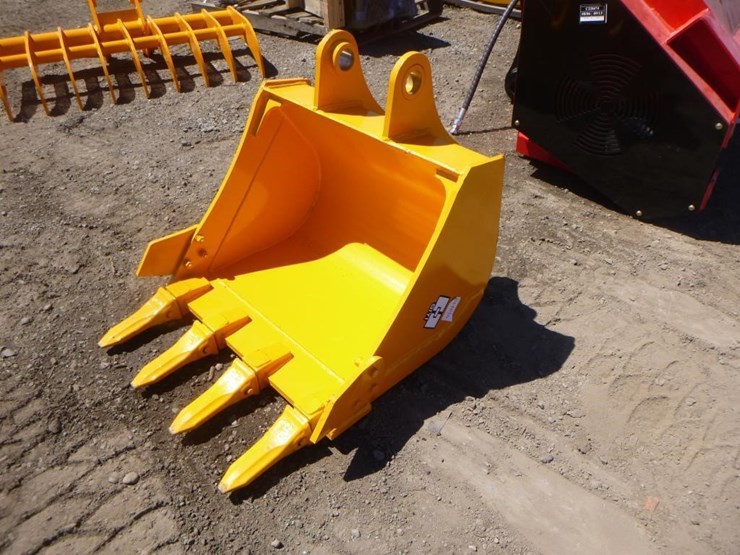 caterpillar-305-image-1