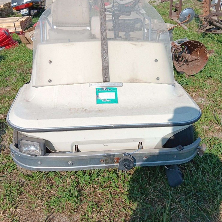 Harley Davidson golf cart, gas, needs work