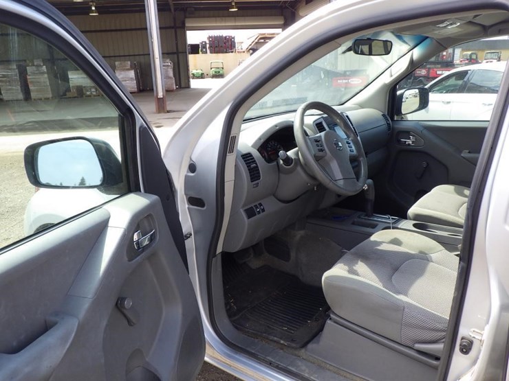 2018-nissan-frontier-image-5