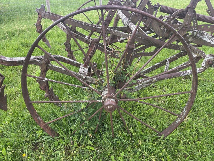 horse-drawn-cultivator-image-11