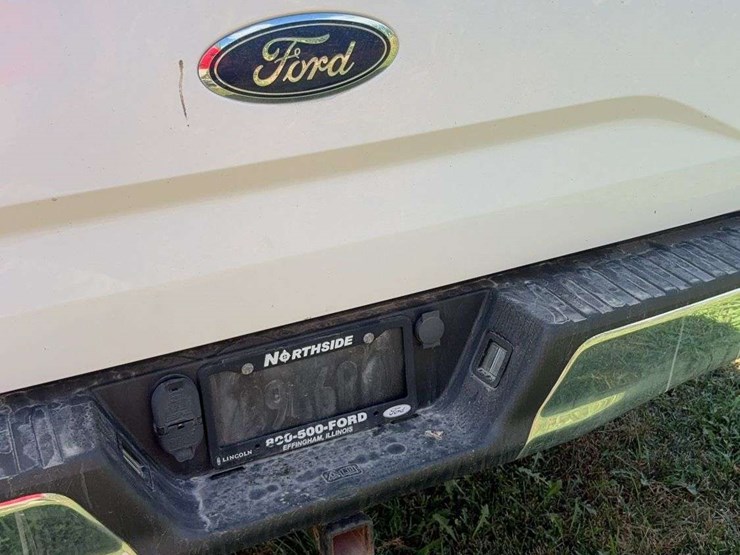 2017-ford-f150-image-13