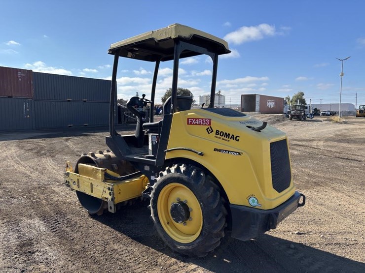 2020-bomag-bw124pdh-image-4
