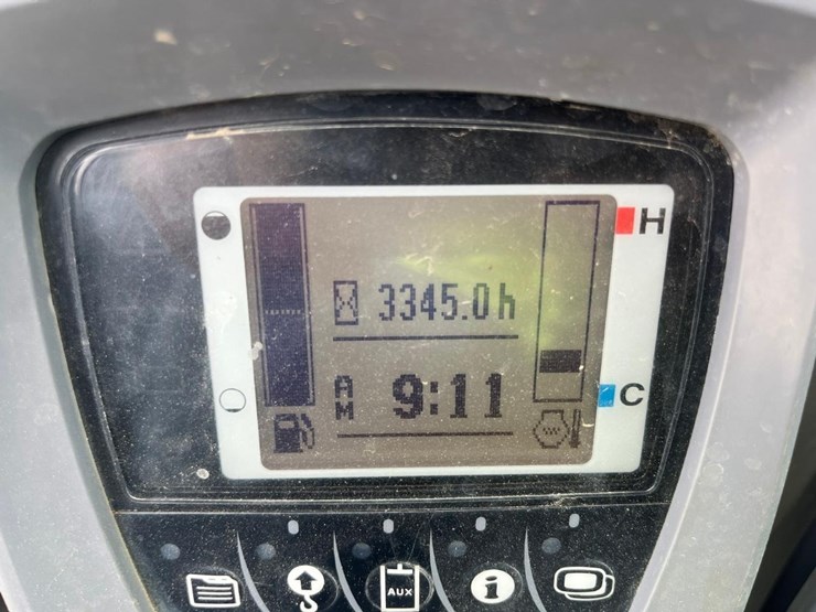 2019-kubota-kx080-image-27
