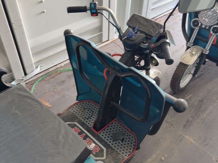 new-2025-iret13-tricycle-d2:d27with-bed,-runs-image-4