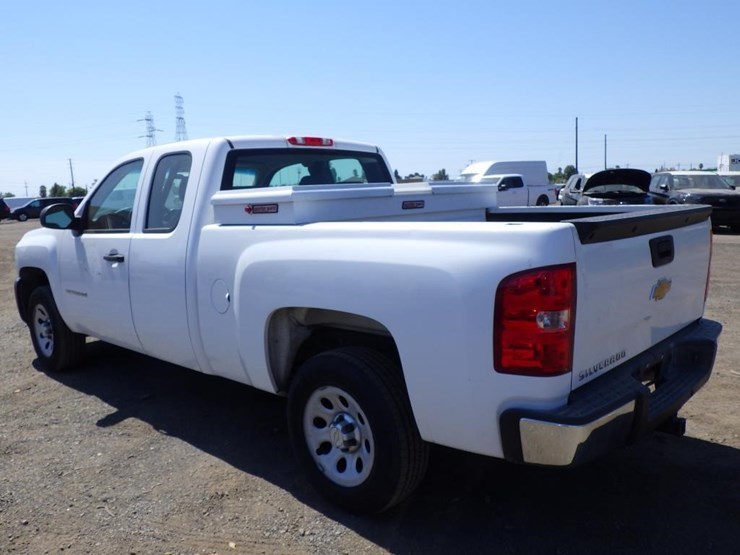 2013-chevrolet-1500-image-4