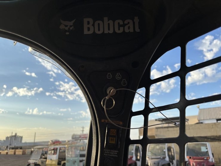 2018-bobcat-t450-image-26