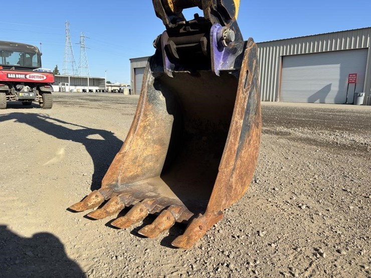2018-caterpillar-420f2-it-image-14