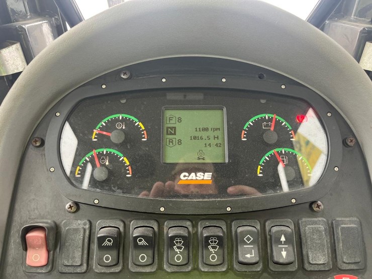2019-case-650m-lgp-image-23