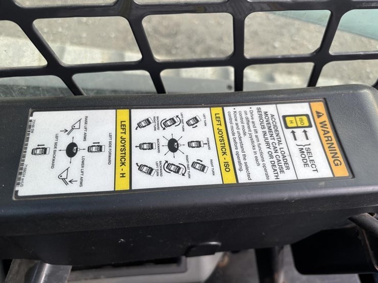2019-bobcat-t740-image-22