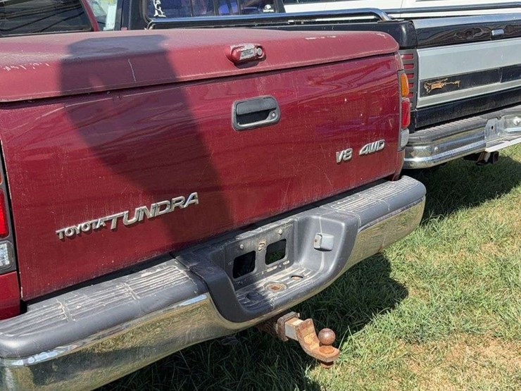 2000-toyota-tundra-image-9