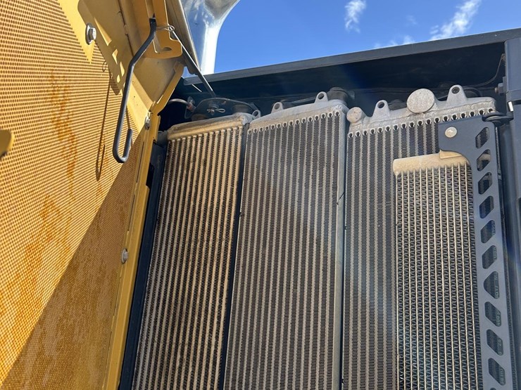 2018-deere-872gp-image-56