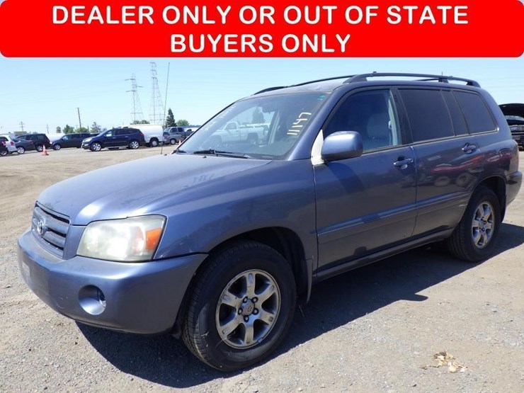 2005-toyota-highlander-image-1