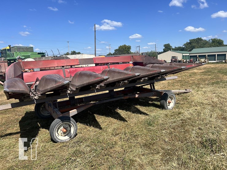 case-ih-1063-image-2