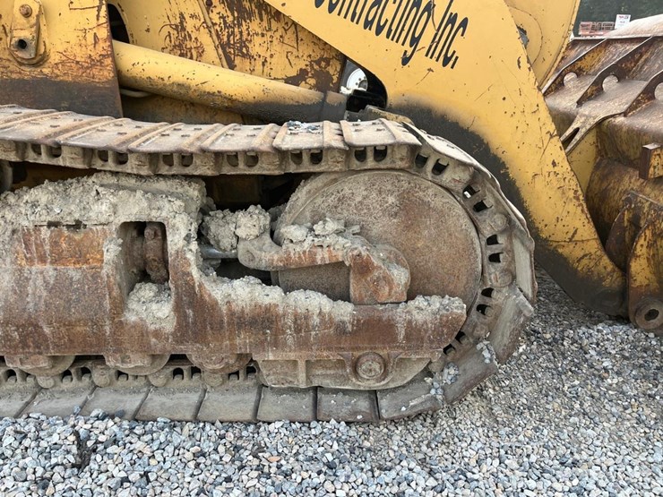 caterpillar-953-image-22