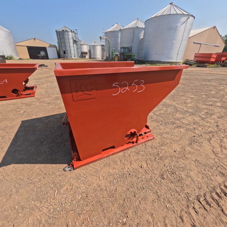 #5253 • 2 Yard Self Dumping Hopper